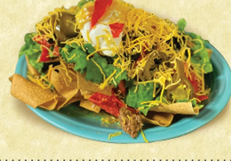 Pickwick Nacho Supreme on a turquoise plate
